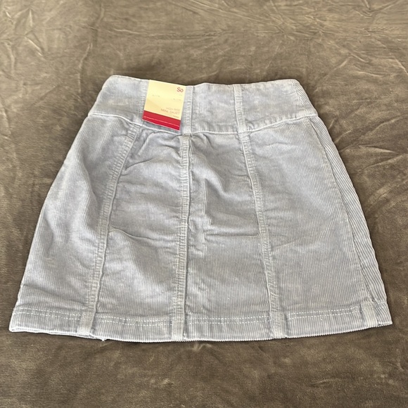 0/24W, So, Front Slit Mini Skirt - Picture 3 of 3